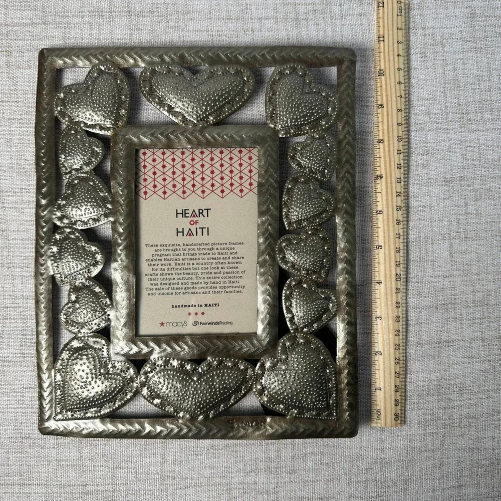 Heart of Haiti Macy's Haitian Metal Heart Picture Frame 4x6 Signed Simon